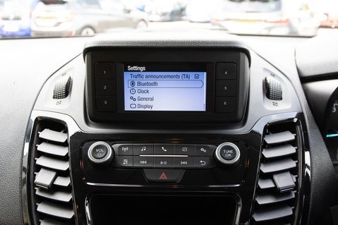 Ford Grand Tourneo Connect TITANIUM TDCI 24