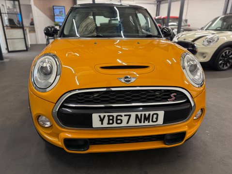 Mini Hatch 2.0 Cooper SD Auto 3dr 6