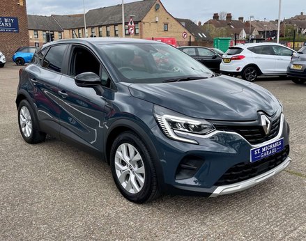 Renault Captur 1.0 Captur Iconic Edition TCe 5dr 4
