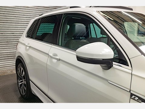 Volkswagen Tiguan 2.0 TDI R-Line Tech DSG 4Motion Euro 6 (s/s) 5dr 96