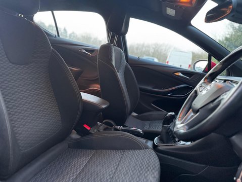 Vauxhall Astra 1.4i Turbo SRi Nav Euro 6 5dr 10