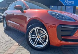 Porsche Macan PDK 5