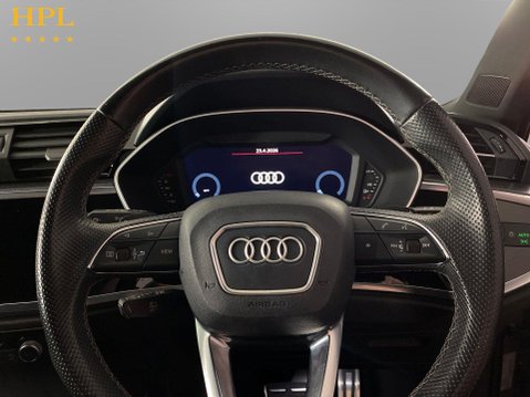 Audi Q3 1.5 TFSI CoD 35 Black Edition SUV 5dr Petrol S Tronic Euro 6 (s/s) (150 ps) 13