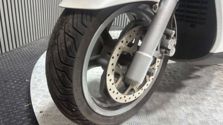 Peugeot Satelis 2 PREMIUM 2015 ONLY 16K GOOD RUNNING 300CC MAXI SCOOTER BIKE 22