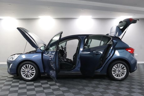 Ford Focus TITANIUM 5