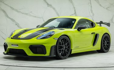 Porsche Cayman GT4 RS (718) 1