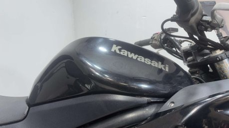Kawasaki Er ER6 2007 ONLY 12K PROJECT BIKE SPARES OR REPAIR 650CC A2 17
