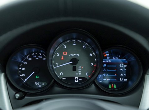 Porsche Macan GTS 18