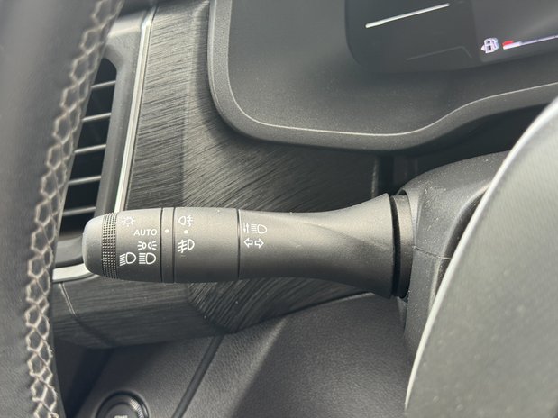Renault Trafic SWB L1H1 Low Roof Sport LL31 Air Con Alloys Sensors Cam EURO 6 20