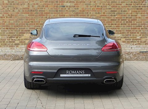 Porsche Panamera Diesel 13