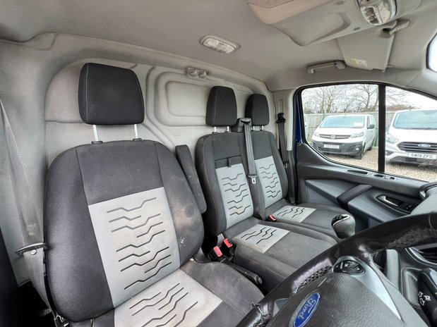 Ford Transit Custom LWB L2H1 290 Limited Air Con Cruise EURO 6 NO VAT 27