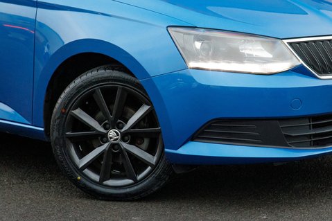 Skoda Fabia COLOUR EDITION MPI 11