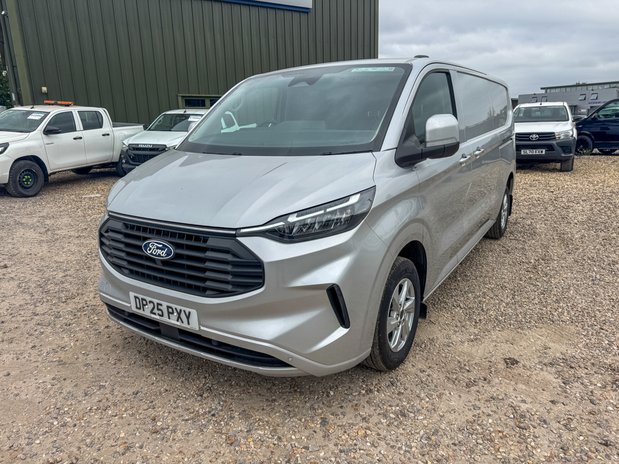 Ford Transit Custom AUTO LWB L2H1 Low Roof Limited 320 Air Con Alloys Cam Sensors EURO 6 2