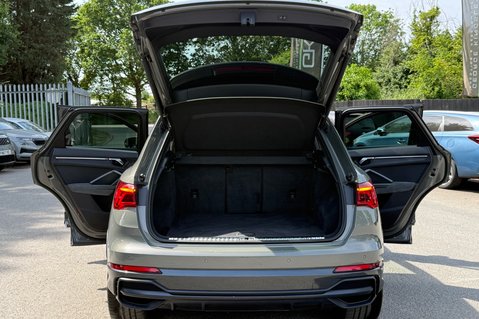 Audi Q3 TFSI QUATTRO S LINE VORSPRUNG -PAN ROOF -360 CAMERA -CARPLAY -FULL AUDI S/H 19