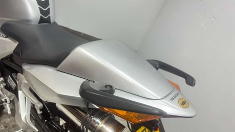 Honda VFR 2001 VTEC ONLY 19K NEW MOT SERVICED SPORTS EXHAUST 800CC 31