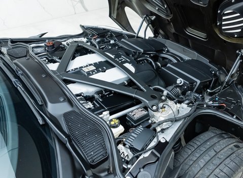 Aston Martin DBS Superleggera 38