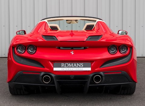 Ferrari F8 Tributo Spider 5