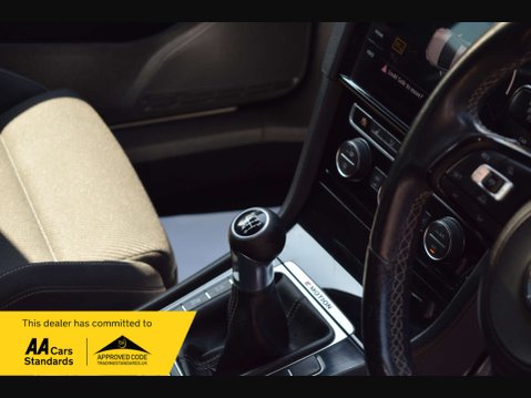 Volkswagen Golf 2.0 Golf R TSi 4WD 5dr 46