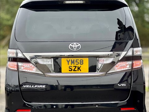 Toyota Vellfire V6 Sunroof 11