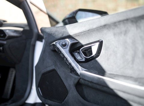 Lamborghini Huracan Performante 22