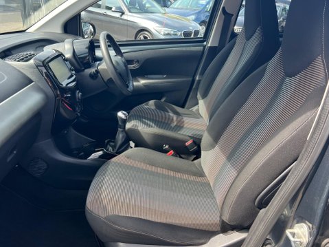 Peugeot 108 1.2 VTi PureTech Allure Top! Euro 5 5dr 29