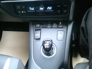 Toyota Auris VVT-I BUSINESS EDITION ONLY 13,000 MILES FROM NEW 11