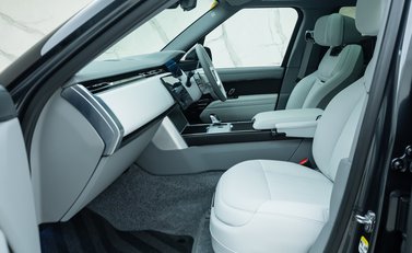 Land Rover Range Rover P615 SV LWB 24