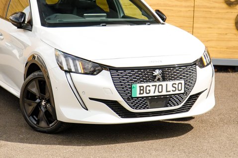 Peugeot 208 GT 12