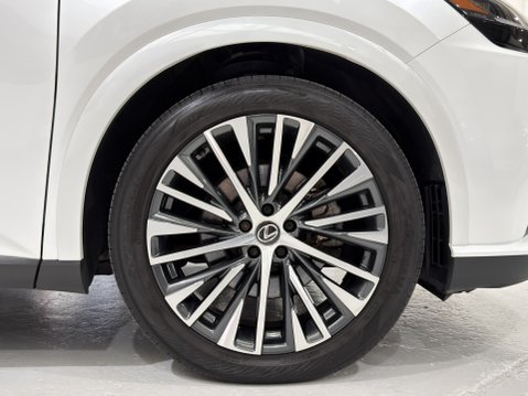 Lexus RX 450H+ PREMIUM PLUS 22