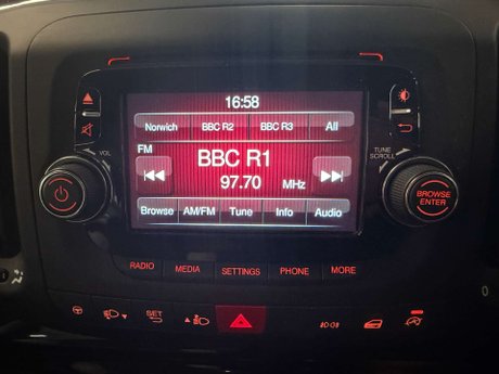 Fiat 500L 1.3 MultiJet Trekking MPV 5dr Diesel Dualogic Euro 6 (s/s) (95 ps) 7