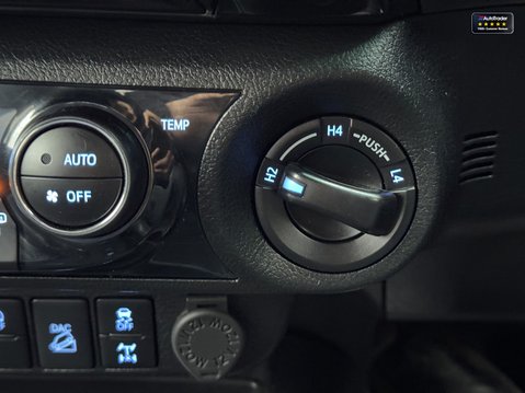 Toyota Hilux Invincible X | AUTO | D-4D | Camera | Nav | 2.8 LT | No VAT| 42
