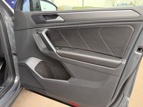 Volkswagen Tiguan 1.5 TSI R-Line DSG Euro 6 (s/s) 5dr 22