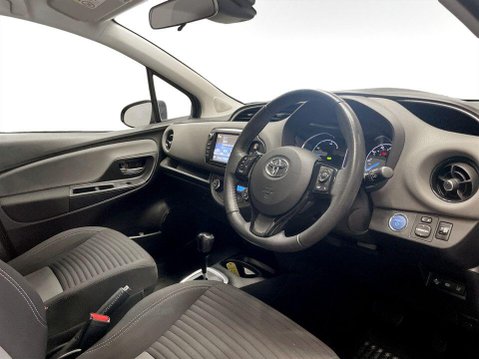 Toyota Yaris 1.5 VVT-h Icon Hatchback 5dr Petrol Hybrid E-CVT Euro 6 (s/s) (100 ps) Air 12
