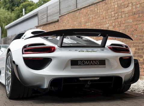 Porsche 918 Spyder 27