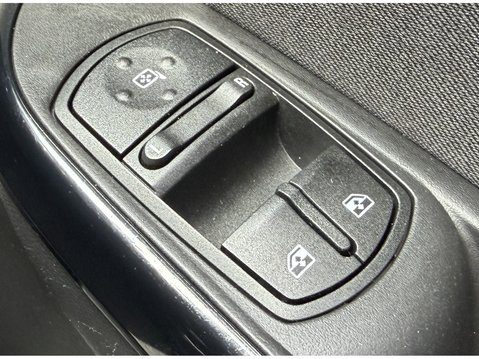 Vauxhall Corsa 1.4 Energy 5dr [AC] 30