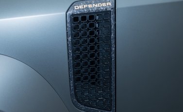 Land Rover Defender 110 OCTA EDITION ONE 41