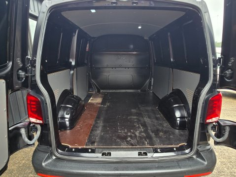 Volkswagen Transporter T30 TDI P/V STARTLINE 7