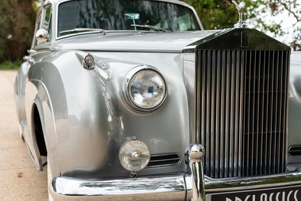 Rolls-Royce Silver Cloud II LWB 10