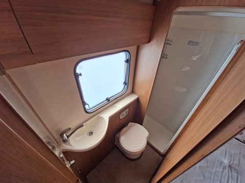 Auto-Trail Imala 715 25