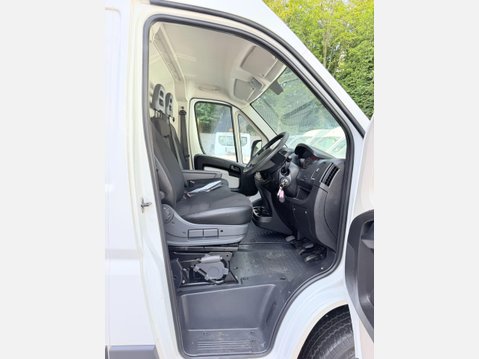 Peugeot Boxer 2.0 BlueHDi 335 Professional Panel Van 5dr Diesel Manual L2 H2 Euro 6 (130 23