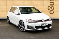 Volkswagen Golf GTI DSG 1