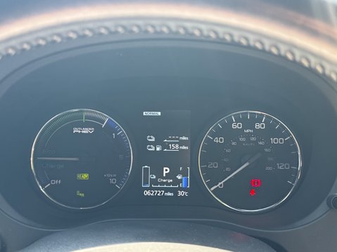 Mitsubishi Outlander (Sold) 2.4h TwinMotor 13.8kWh 4h SUV 5dr Petrol Plug-in Hybrid CVT 4WD Euro 14