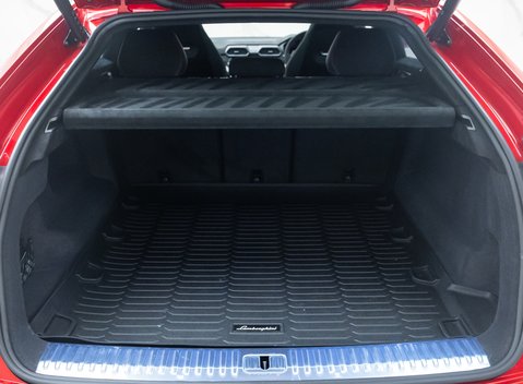 Lamborghini Urus PERFORMANTE 53