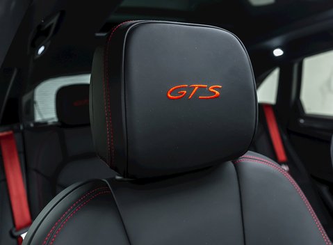 Porsche Macan GTS 11