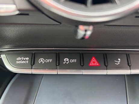 Audi TT 1.8 TFSI S line Euro 6 (s/s) 3dr 23