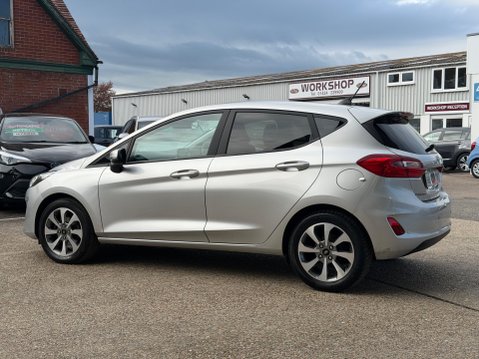 Ford Fiesta TREND 6