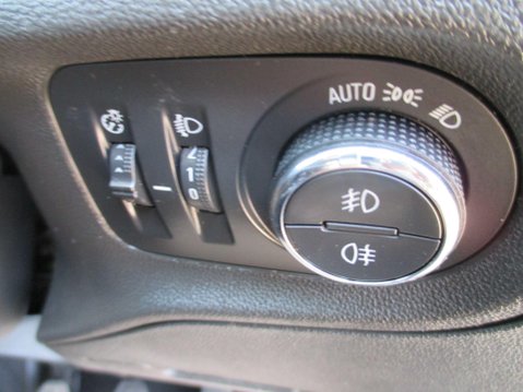 Vauxhall Grandland X 1.2 Turbo SE Euro 6 (s/s) 5dr 42