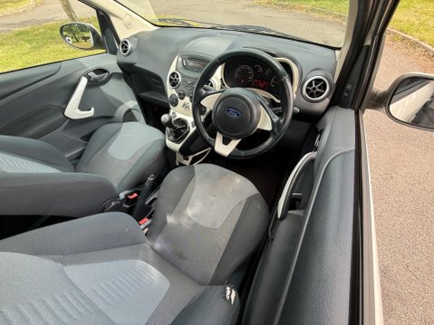 Ford Ka 1.3 TDCi Titanium Euro 4 3dr 2