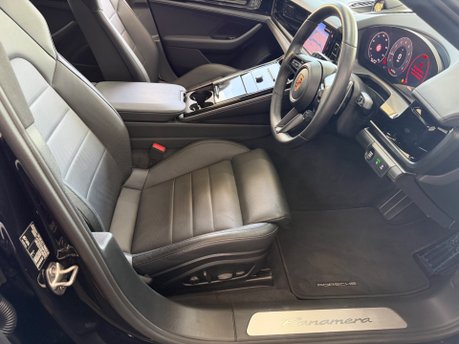 Porsche Panamera PDK 23