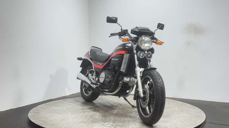 Honda VF750 MAGNA 1982 RUNNING PROJECT BIKE CLASSIC V4 750CC CRUISER 3